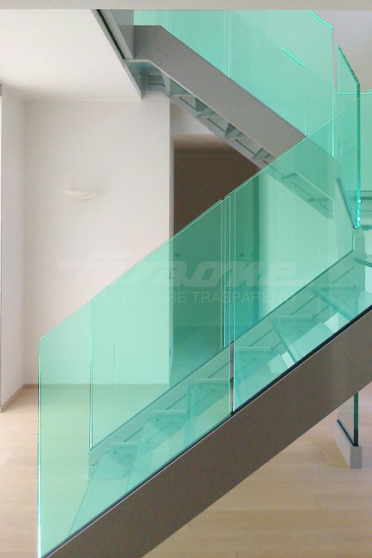 scale alluminio vetro Ninfa