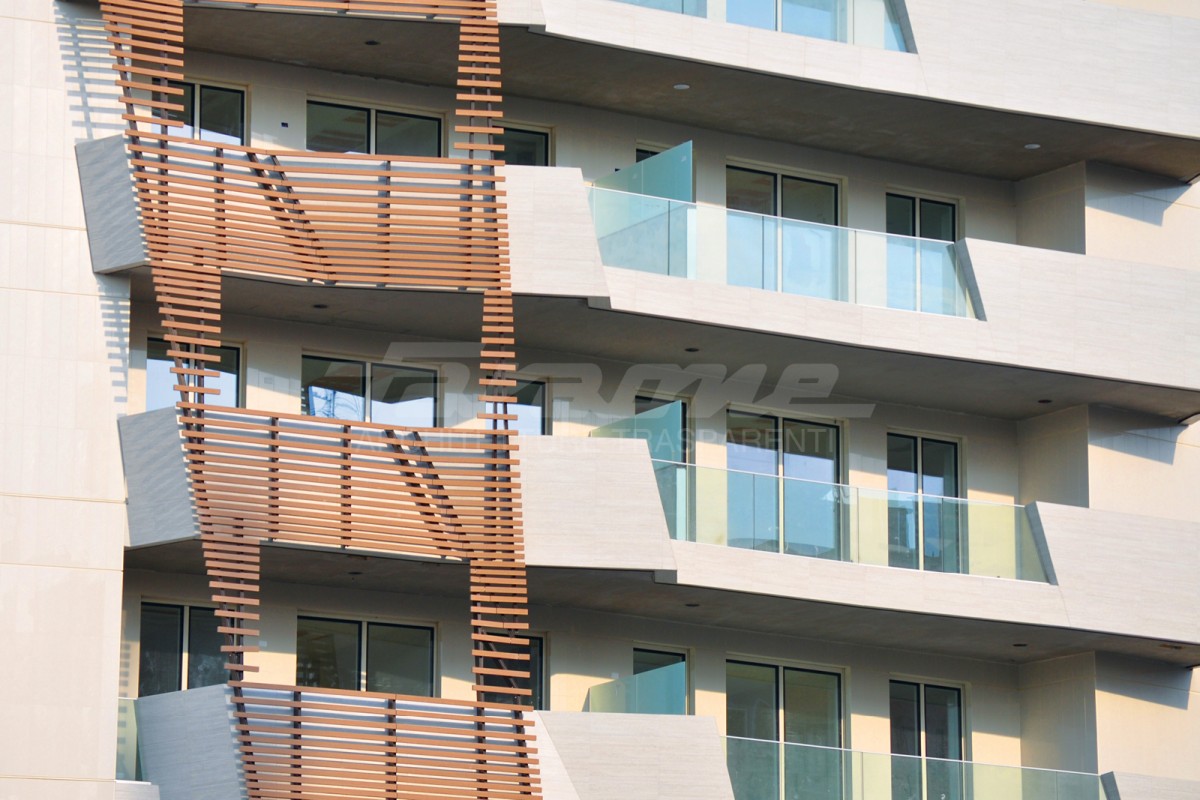 glass aluminum balustrades