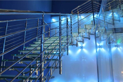 Escaleras cristal vidrio acero