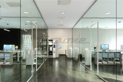 alluminium and glass Doors and glass partitions